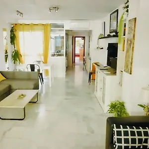 https://apartamento-malagueta-campos-eliseos-malaga.es-andalucia.com